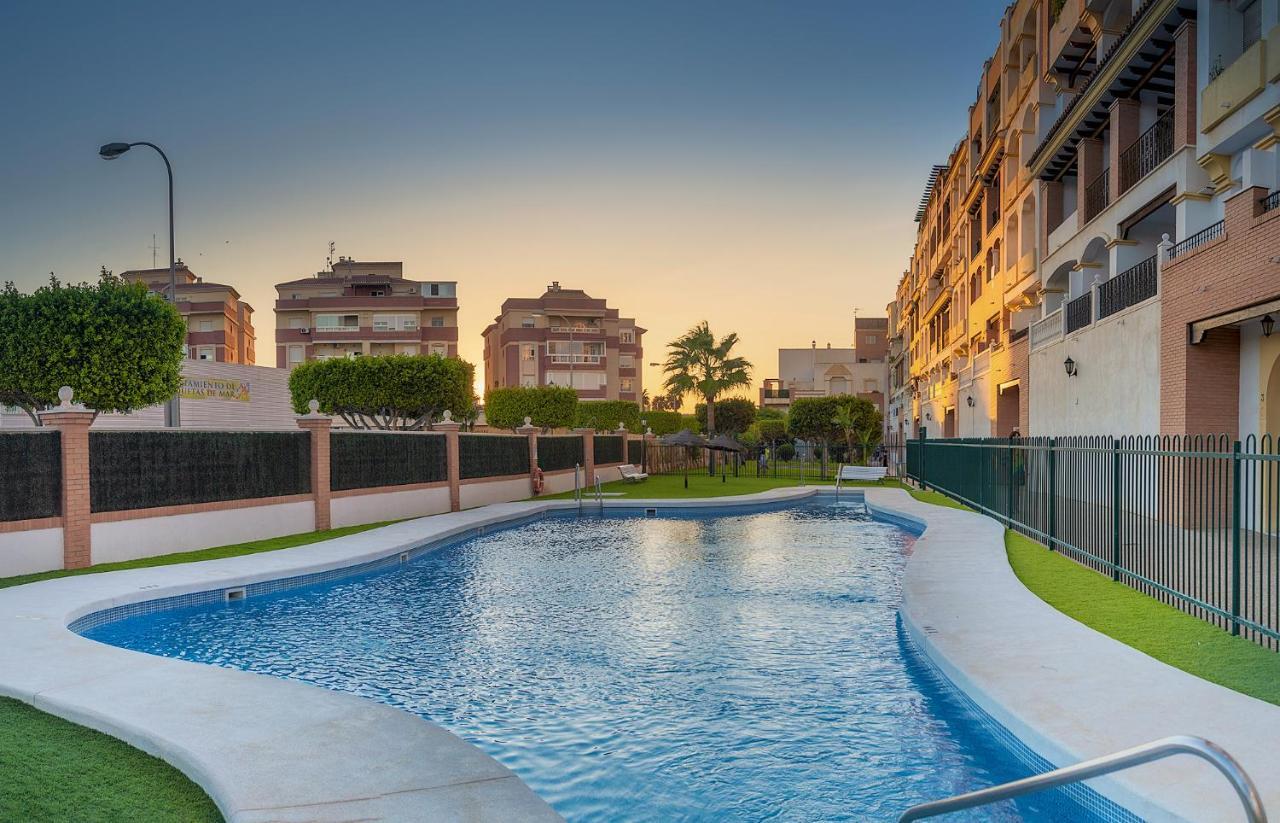 Apartamento 2 dormitorios en la mejor zona de Roquetas Roquetas de Mar Exterior foto